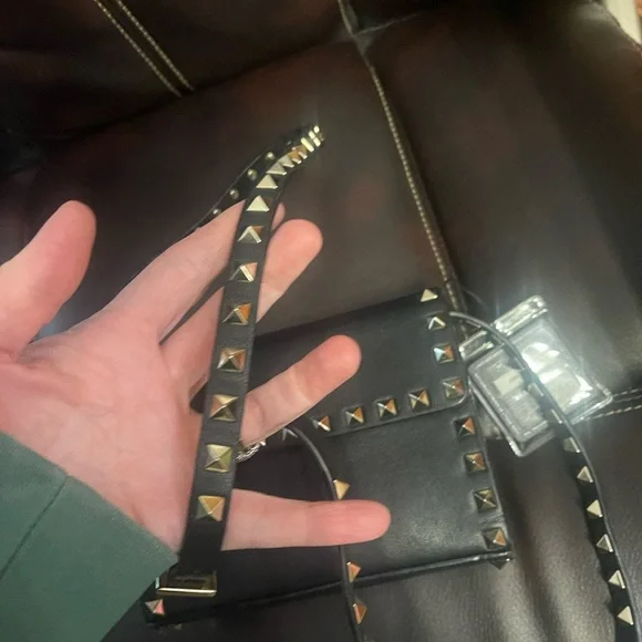 Valentino Garavani Rockstud leather Black Studded Crossbody Bag - Picture 8 of 8